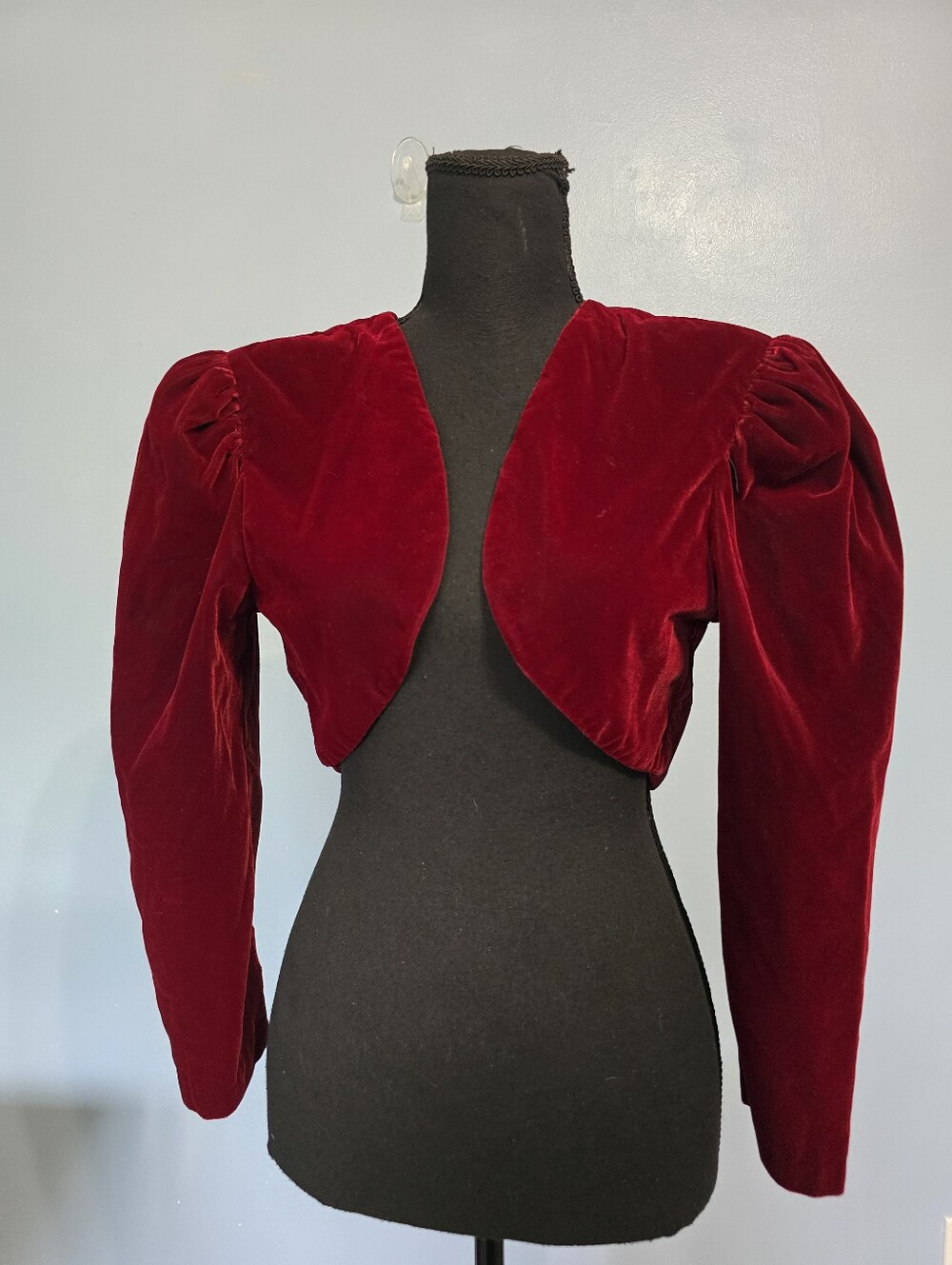Vntg My Fashion Made in U.S.A. Velvet Cropped Bolero Jacket Burgundy L